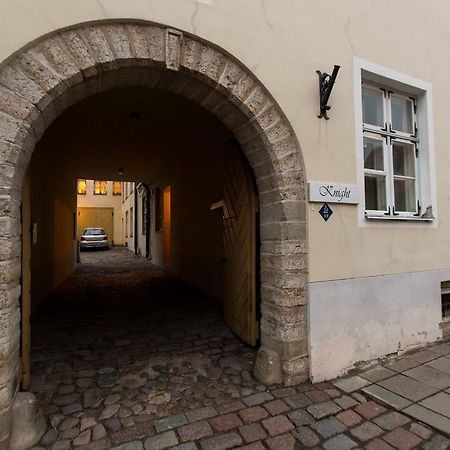 A Pousada The Knight House Talin Exterior foto